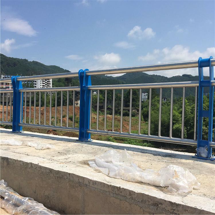 护栏1 (9).JPG 护栏1 (9).JPG